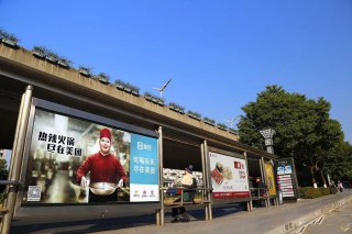 桂林全市各县公交候车亭广告价格